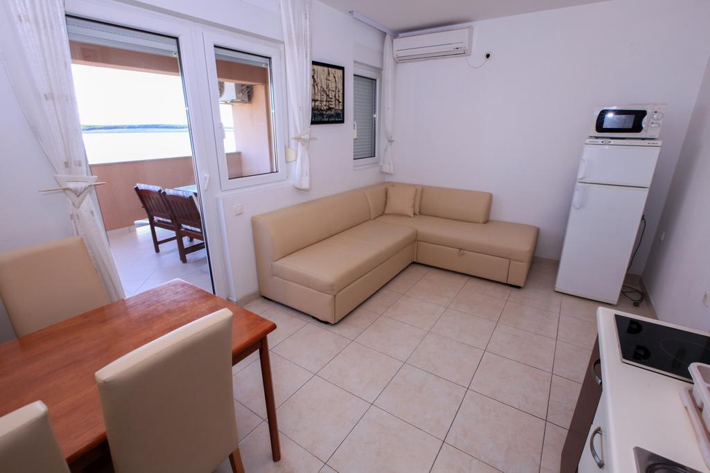 Apartments Miroslav 포블랴나 외부 사진