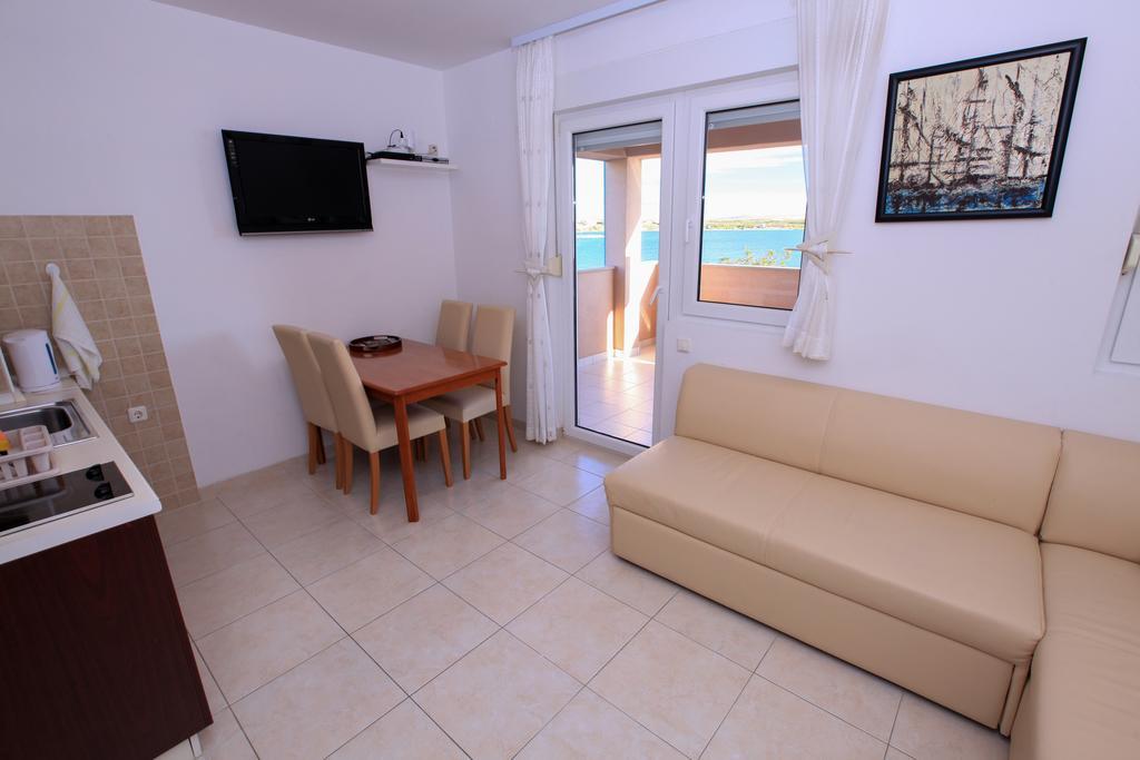 Apartments Miroslav 포블랴나 외부 사진