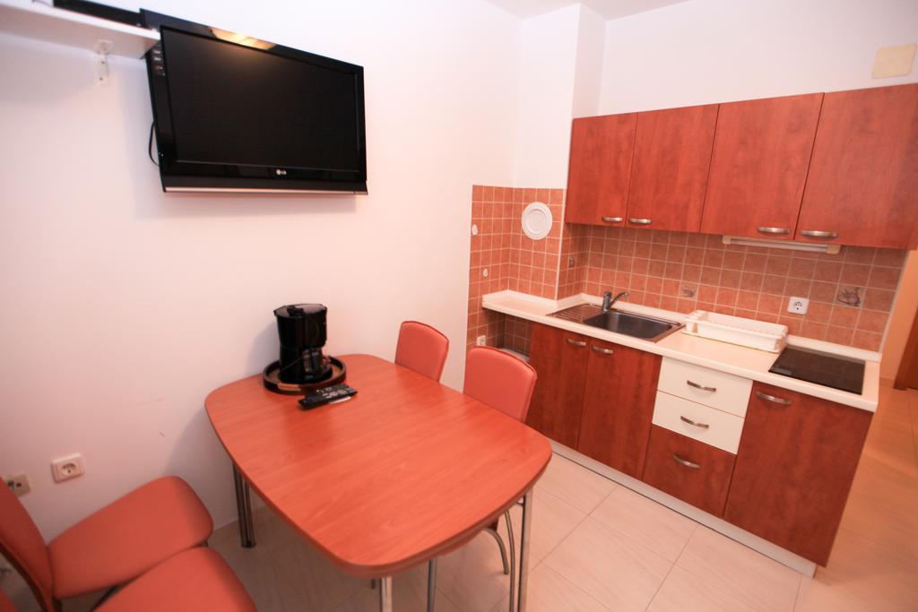 Apartments Miroslav 포블랴나 외부 사진