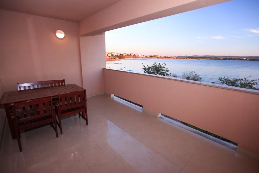 Apartments Miroslav 포블랴나 외부 사진